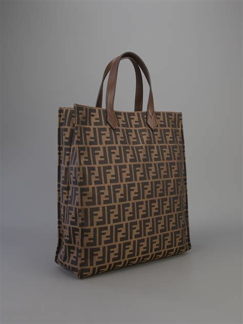 borsa fendi shopper tote|fendi zucca shopper.